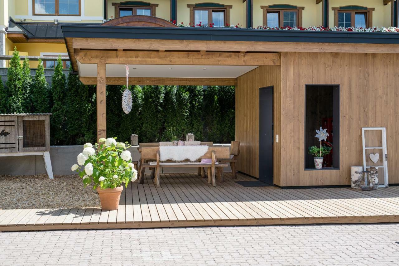 Höllwarts Appartements St. Johann im Pongau Exterior foto